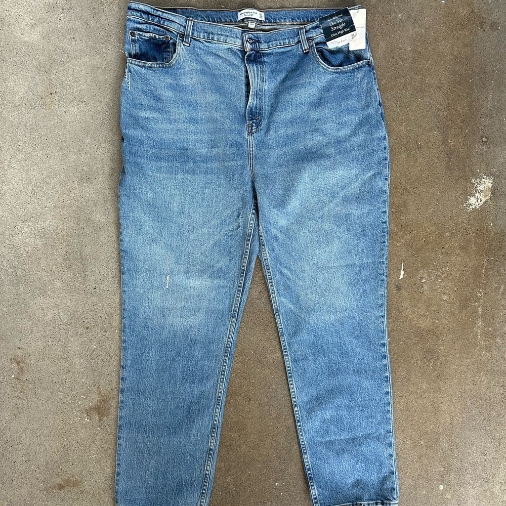 NWT A&F Curve Love The ‘90s Straight Ultra High Rise in Medium Wash Size 35|20L - Picture 7 of 13